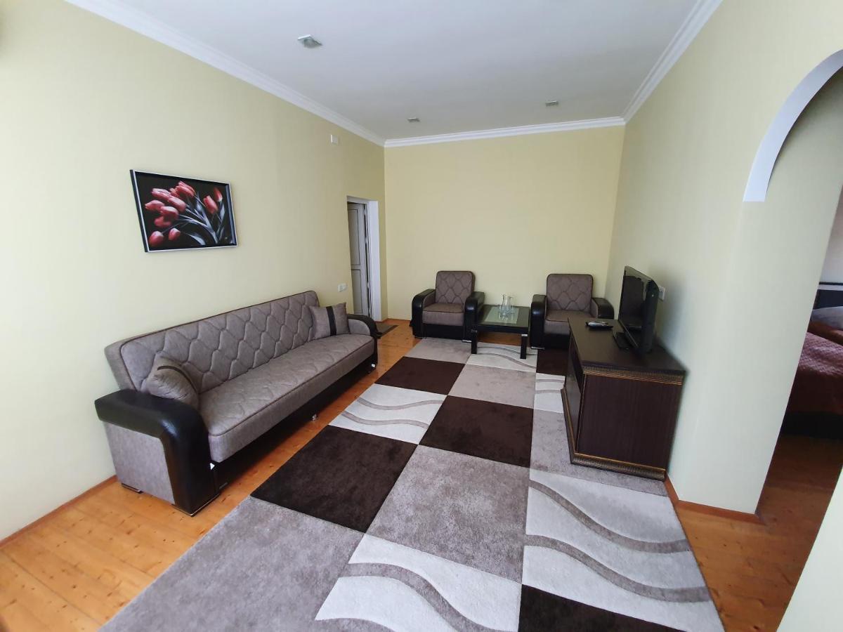 Sheki Avtovagzal Motel Extérieur photo
