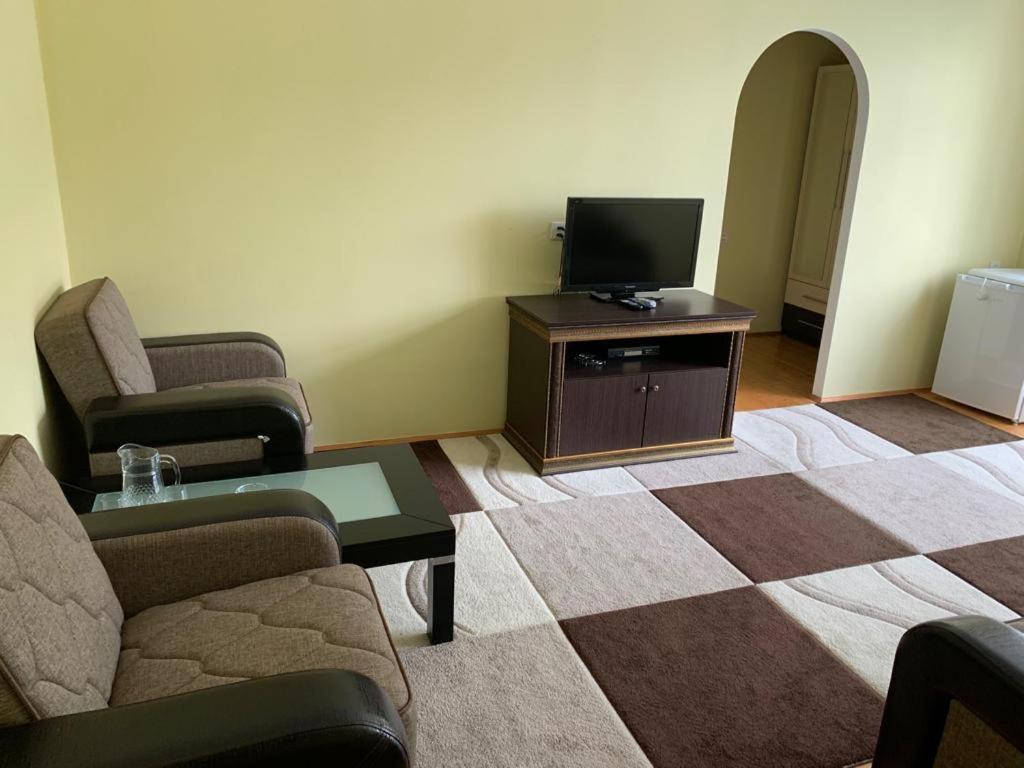 Sheki Avtovagzal Motel Extérieur photo