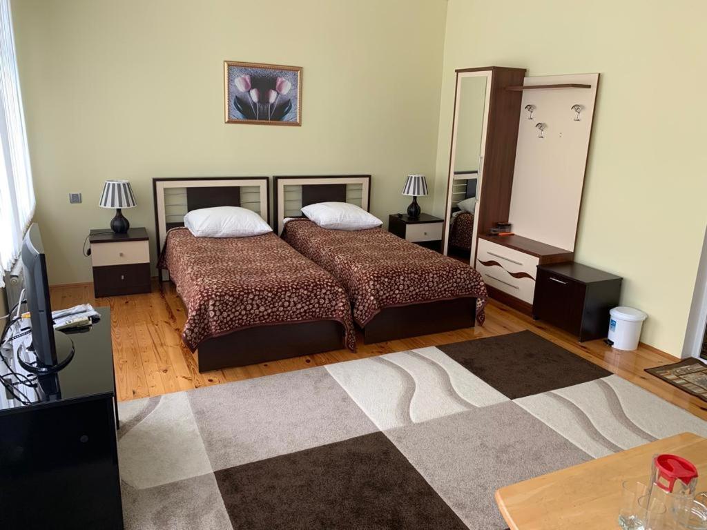 Sheki Avtovagzal Motel Extérieur photo