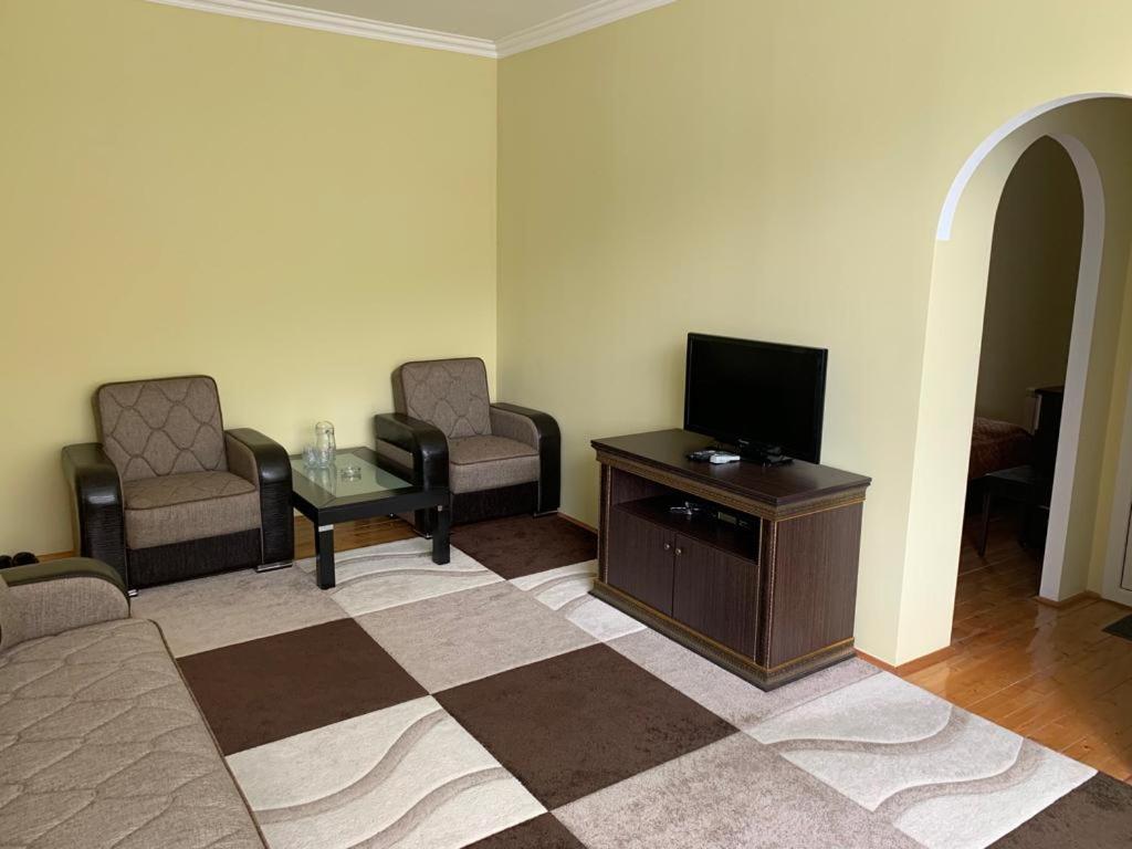 Sheki Avtovagzal Motel Extérieur photo